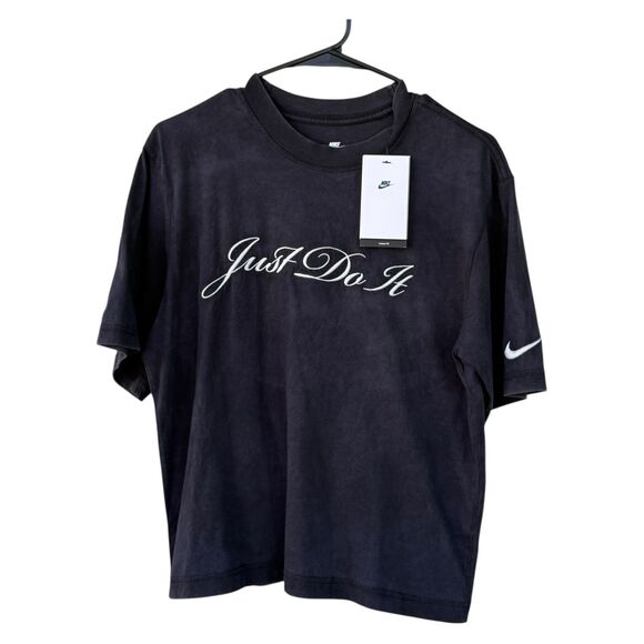 NWT Nike Sportswear Boxy Wash T-shirt in black photon dust Size XS Loose Fit - Picture 1 of 4